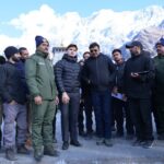मुख्य सचिव आनंद बर्द्धन ने श्री केदारनाथ धाम पुनर्निर्माण एवं विकास कार्यों का किया विस्तृत स्थलीय निरीक्षण