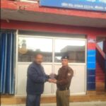 पौड़ी पुलिस की तत्परता और तकनीकी दक्षता से वापस मिला वादी का मोबाइल फोन वावस