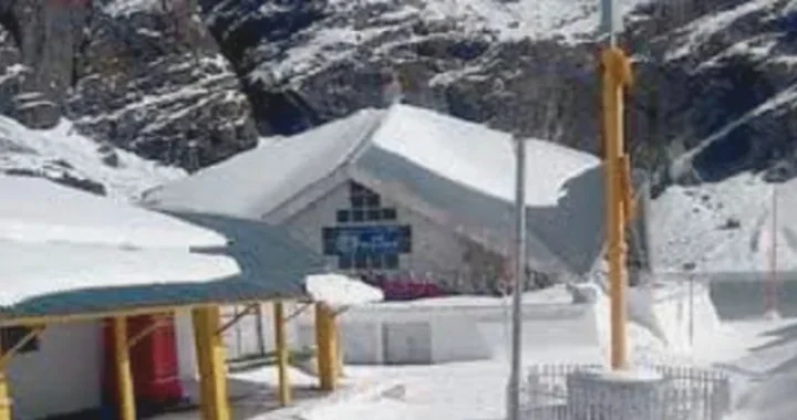 hemkund-sahib