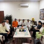 फ्लोरिश स्टे होटल अग्निकांड प्रकरण में गिरफ्तार उत्तराखंड के शेफ केशव नेगी के परिजनों से गढ़वाल सांसद अनिल बलूनी ने की मुलाकात